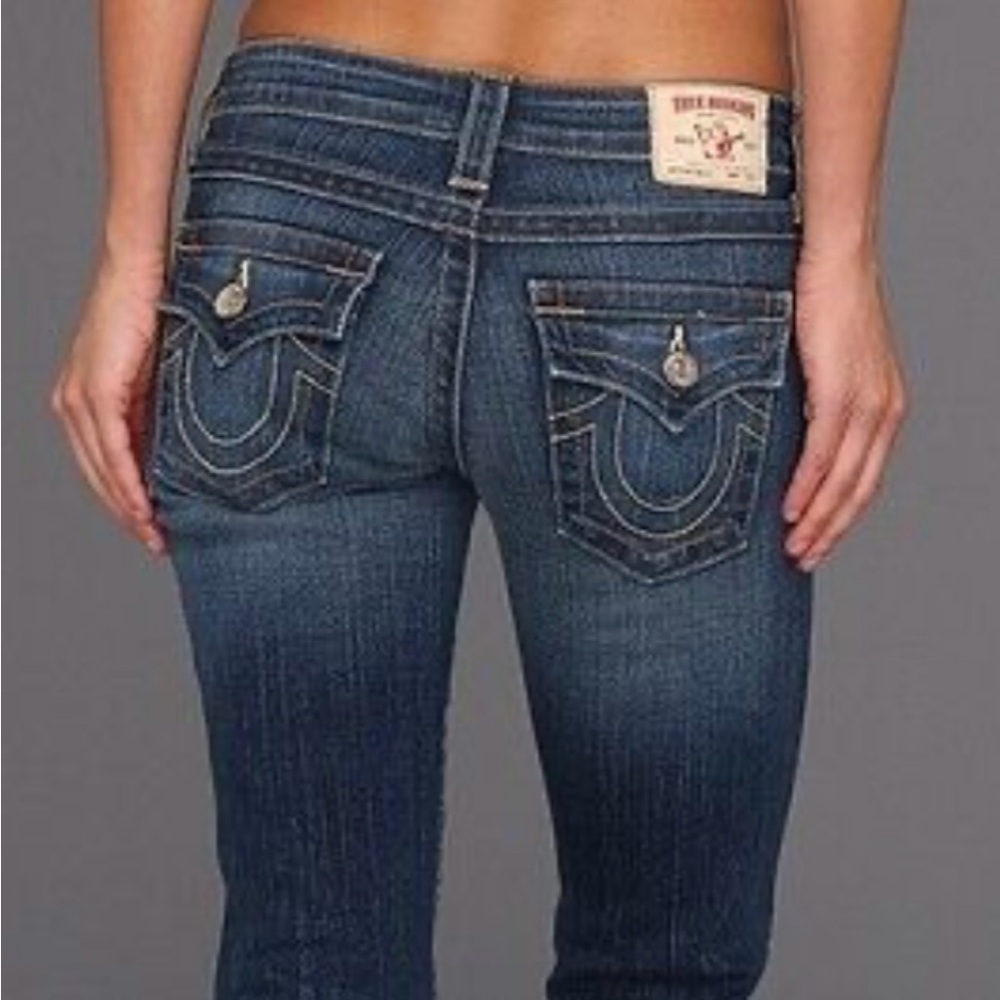 True Religion size 28 dark blue straight leg jeans RN#112790